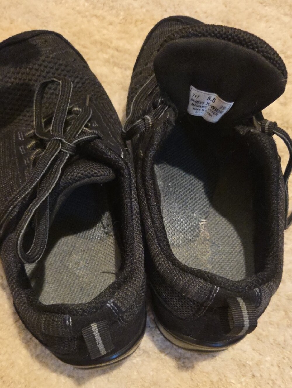 Women's X-Wide Black Shoe Size 5.5 - Manmade Upper - Picture 3 of 7